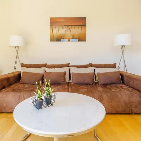W Family Penthouse Golden Tulip 51 Apartment